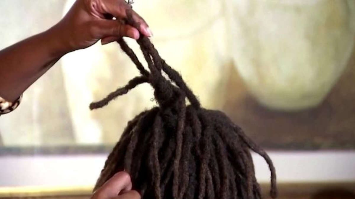 Racisme aux USA : les cheveux d’une fillette de 12 ans coupés par ses camarades blancs