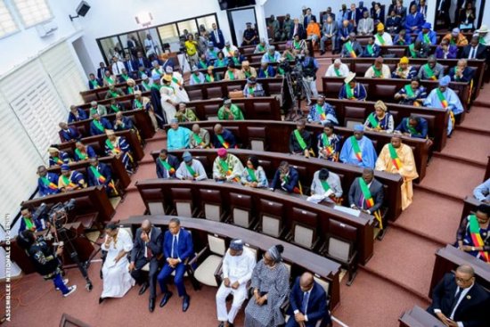 79 députés contre 28 adoptent le nouveau code électoral au Bénin.